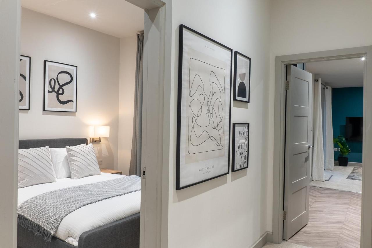 Spring Mount Huge Luxury Full Apartment- Harrogate Centre-Two Extremely Comfy Kingsize Bedrooms-Fully Equipped Modern Kitchen-Cosy Living Room With Huge Tv エクステリア 写真