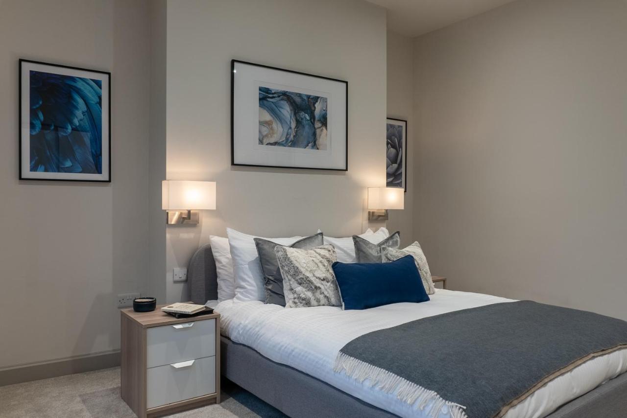 Spring Mount Huge Luxury Full Apartment- Harrogate Centre-Two Extremely Comfy Kingsize Bedrooms-Fully Equipped Modern Kitchen-Cosy Living Room With Huge Tv エクステリア 写真